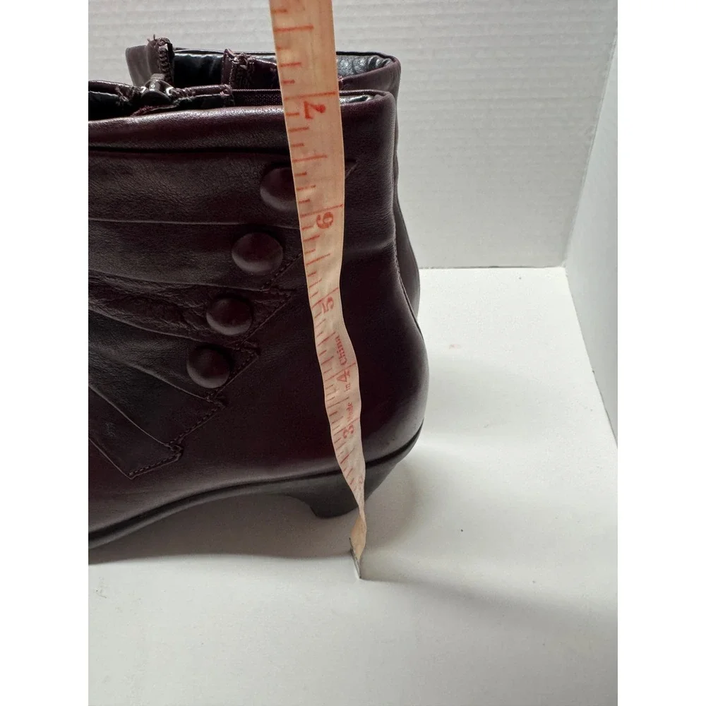 Naot‎ Burgundy Leather Pleated Button Ankle Boots Zipper Block Heel 39 8